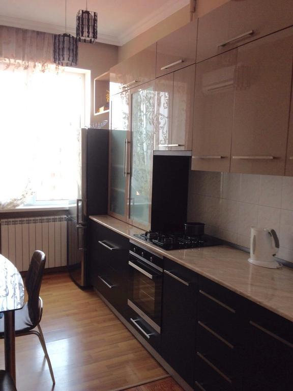 Rustaveli Apartment City Centre Tbilisi ภายนอก รูปภาพ