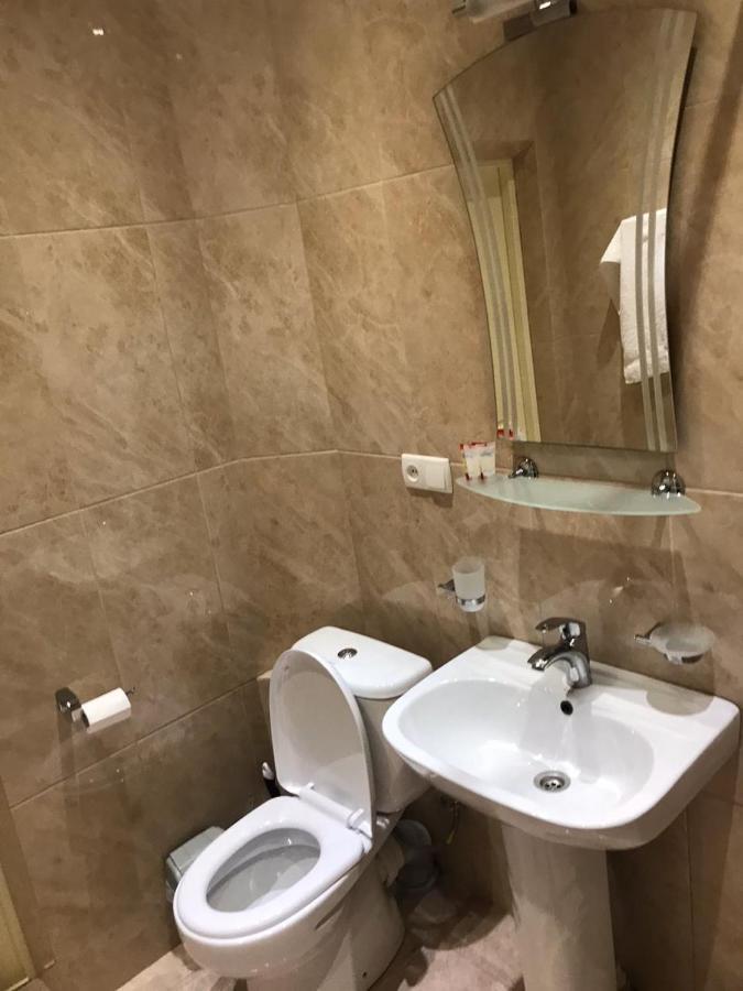 Rustaveli Apartment City Centre Tbilisi ภายนอก รูปภาพ