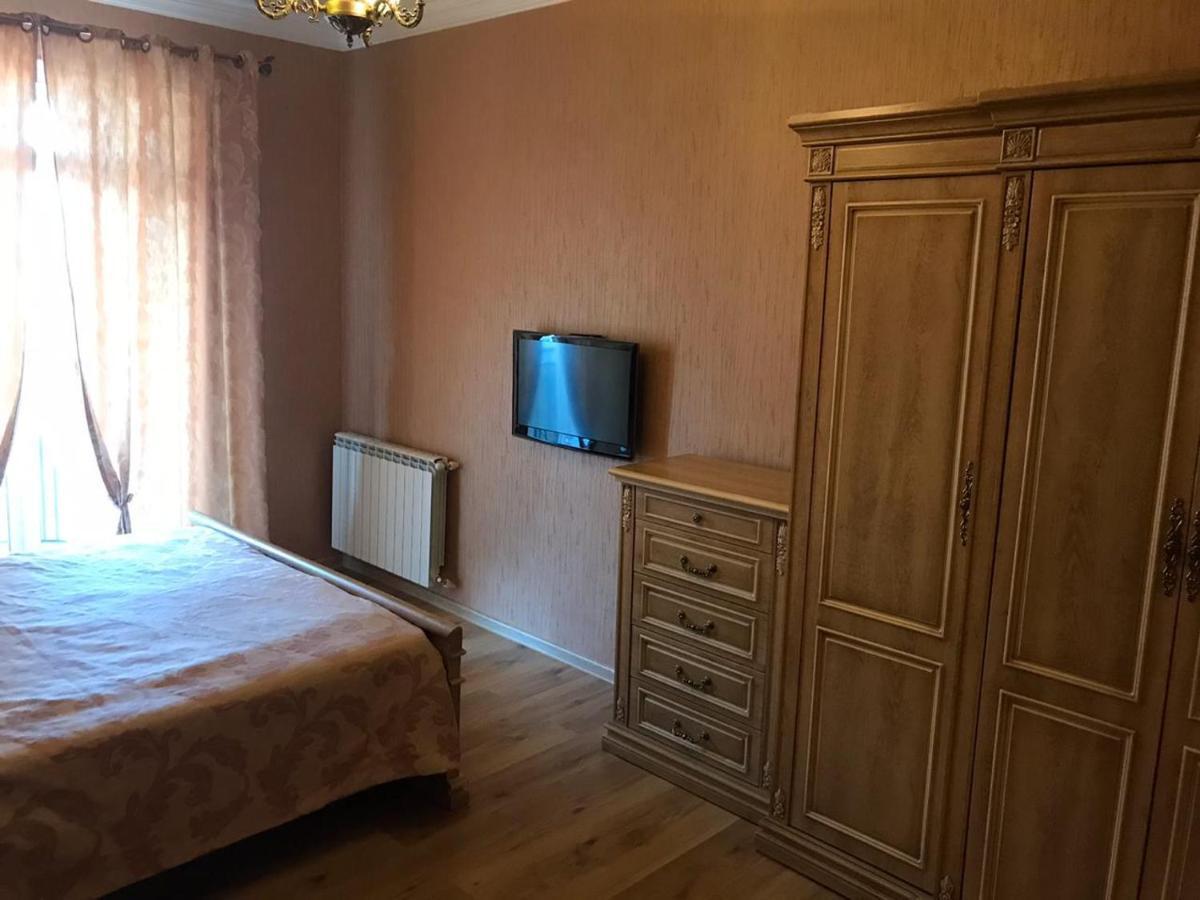 Rustaveli Apartment City Centre Tbilisi ภายนอก รูปภาพ